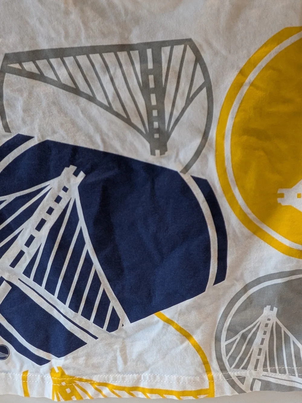 Nike Crop T Golden State Warriors Blue Yellow and Gray Bridge Graphics